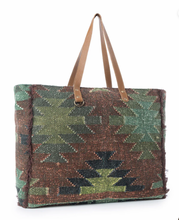 Load image into Gallery viewer, Myra Canyon Range Weekender Bag In Olive Green