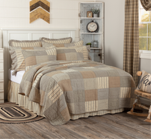 Load image into Gallery viewer, Sawyer Mill Charcoal Luxury King Quilt 120Wx105L