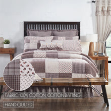 Load image into Gallery viewer, Florette Luxury King Quilt